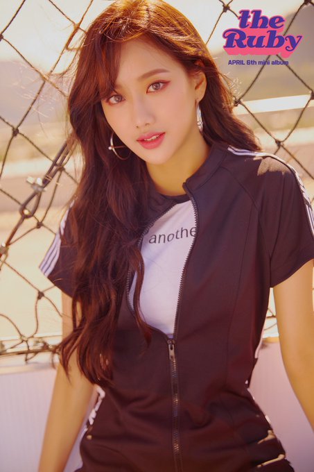 오늘자 에이프릴 컴백 티저 | 인스티즈