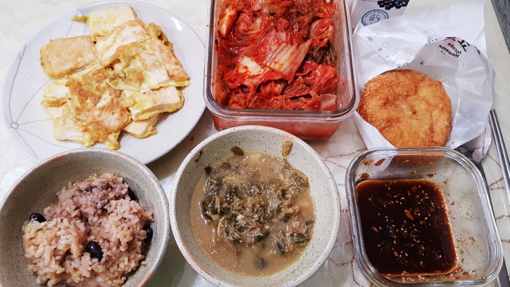 진짜 현실적인 집에서 혼밥하기 | 인스티즈
