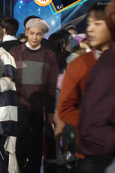 아이돌 연애하는 거 보고 동공지진한 남돌 | 인스티즈