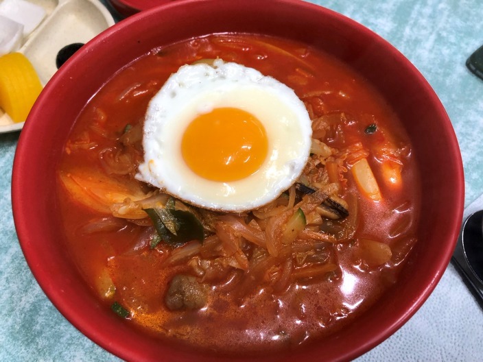 대구 사람들이 줄서서 먹는다는 중화비빔밥...jpg | 인스티즈