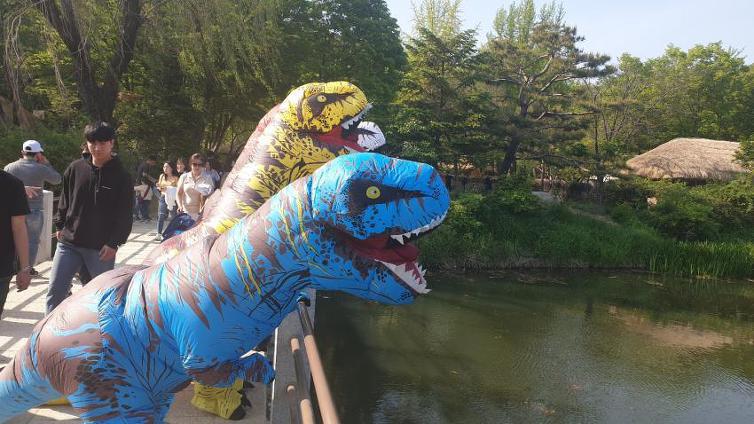 돈내고 하는 민속촌 알바....jpg | 인스티즈