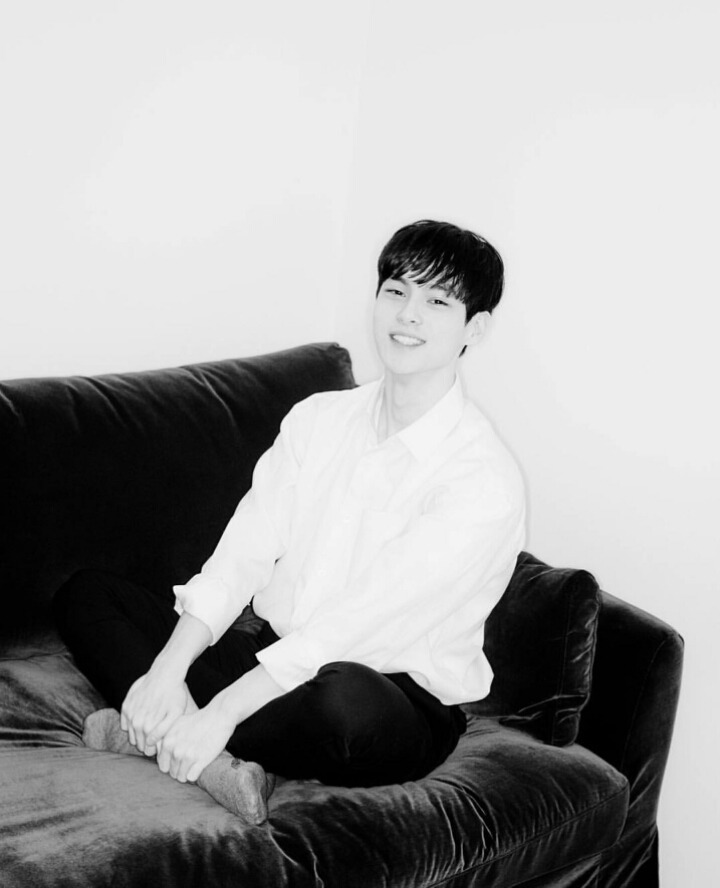 유튜버 봇노잼...충격적인 과거...jpg | 인스티즈