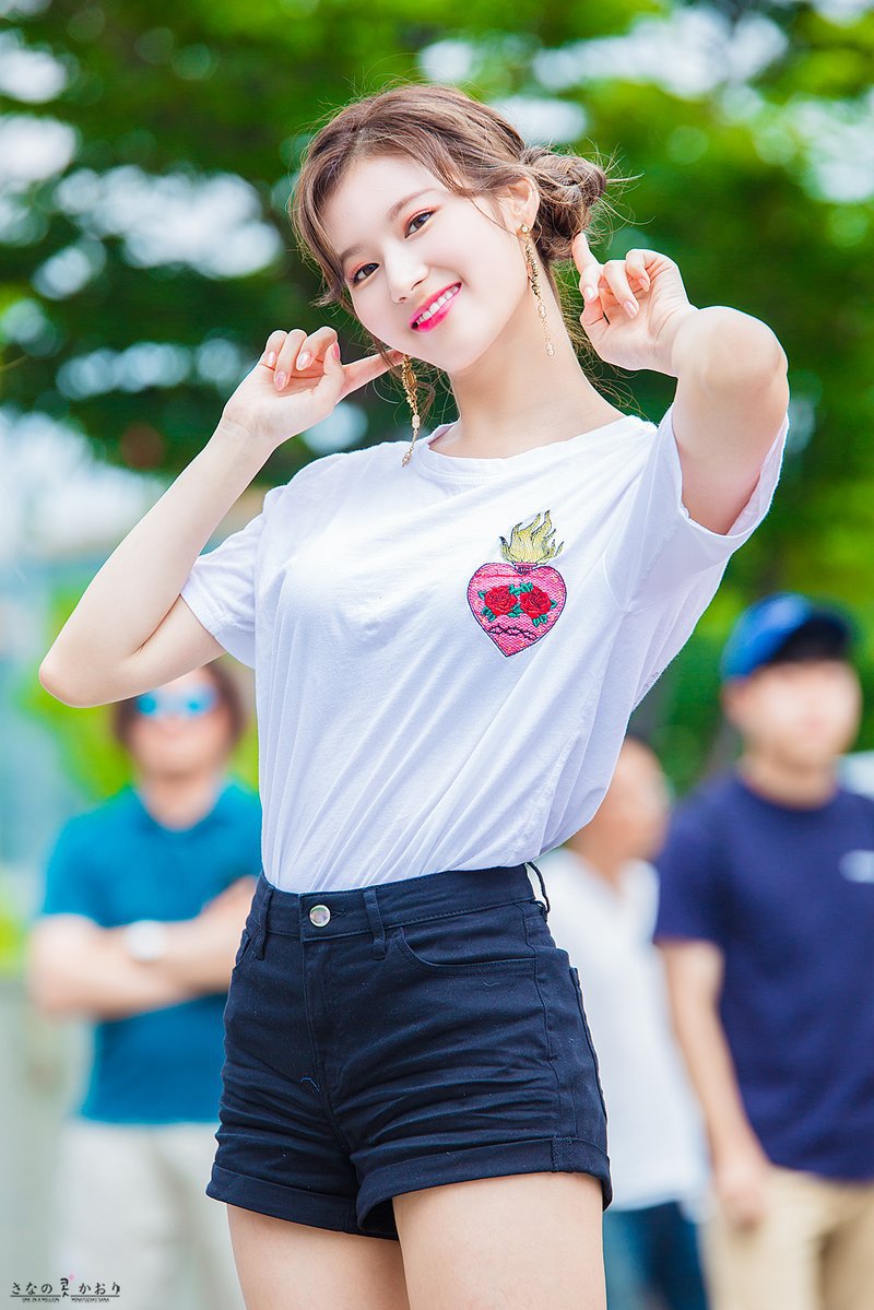 상큼한 트와이스 사나.jpg | 인스티즈